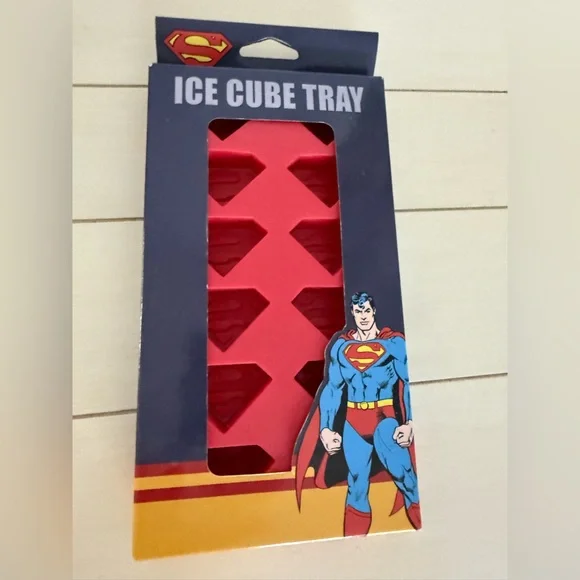 Superman Red Ice Cube Tray - Picture 1 of 2